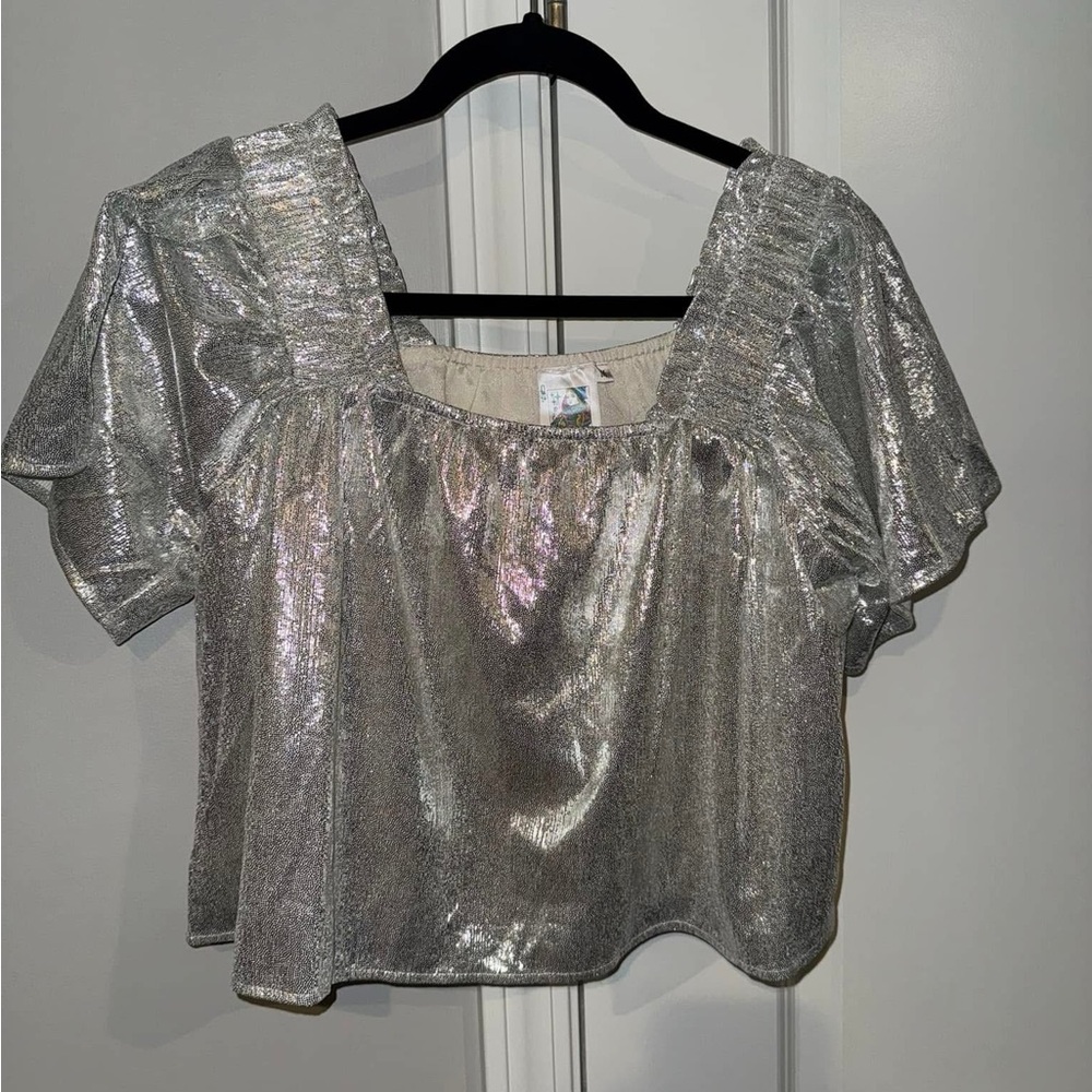 QUEEN OF SPARKLES Shimmering Silver Blouse